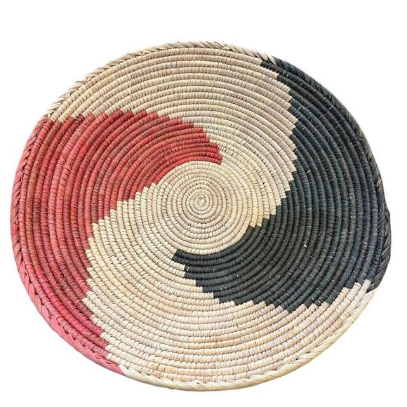 Hand Woven Southwestern Design Straw Basket Black Red Straw Large Circular - Picture 1 of 3